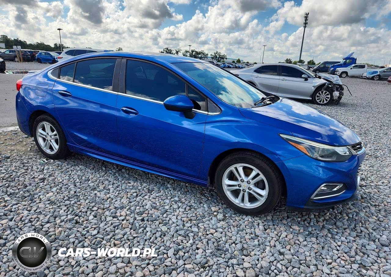 2017 Chevrolet Cruze Lt VIN:1G1BE5SM3H7140451 - 4