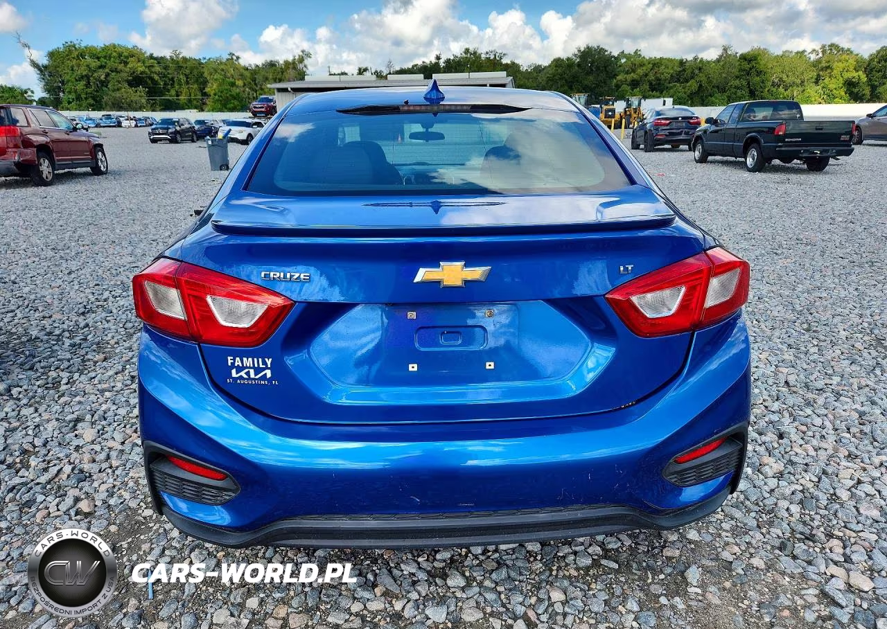 2017 Chevrolet Cruze Lt VIN:1G1BE5SM3H7140451 - 6