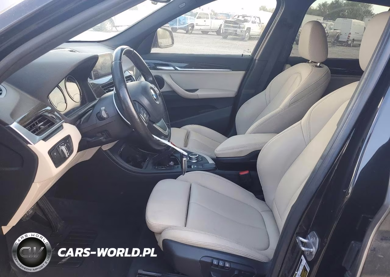 2018 BMW X1 Sdrive28I VIN:WBXHU7C39J5L06319 - 7