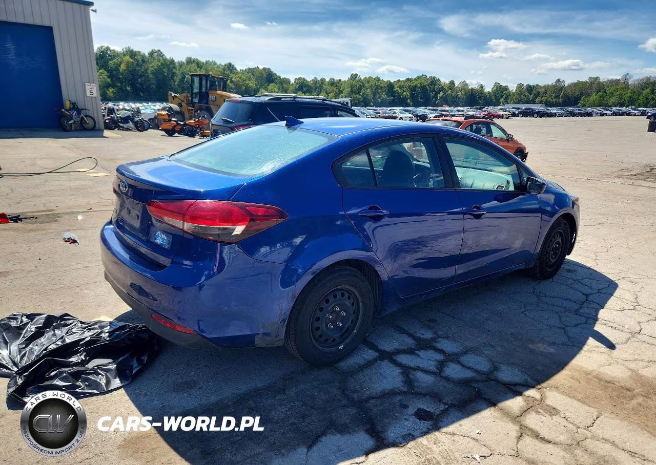 2018 Kia Forte Lx VIN:3KPFK4A71JE241646 - 3