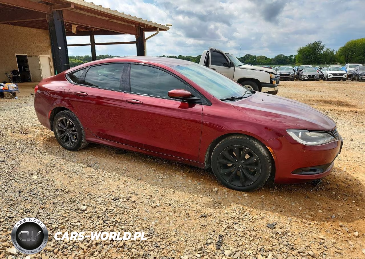 2015 Chrysler 200 S VIN:1C3CCCBB7FN613091 - 4