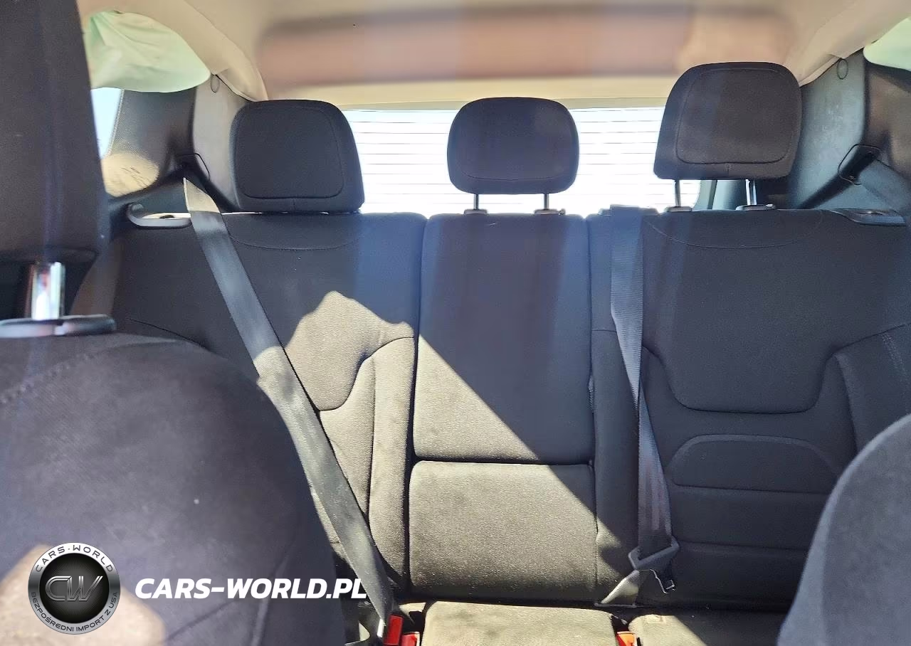 2020 Jeep Renegade Latitude VIN:ZACNJABB0LPL19840 - 10