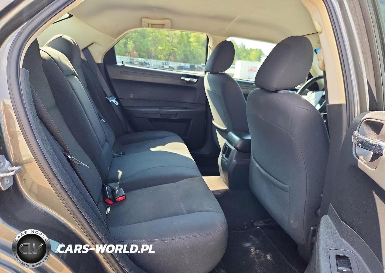 2008 Chrysler 300 Lx VIN:2C3KA43R18H210545 - 10