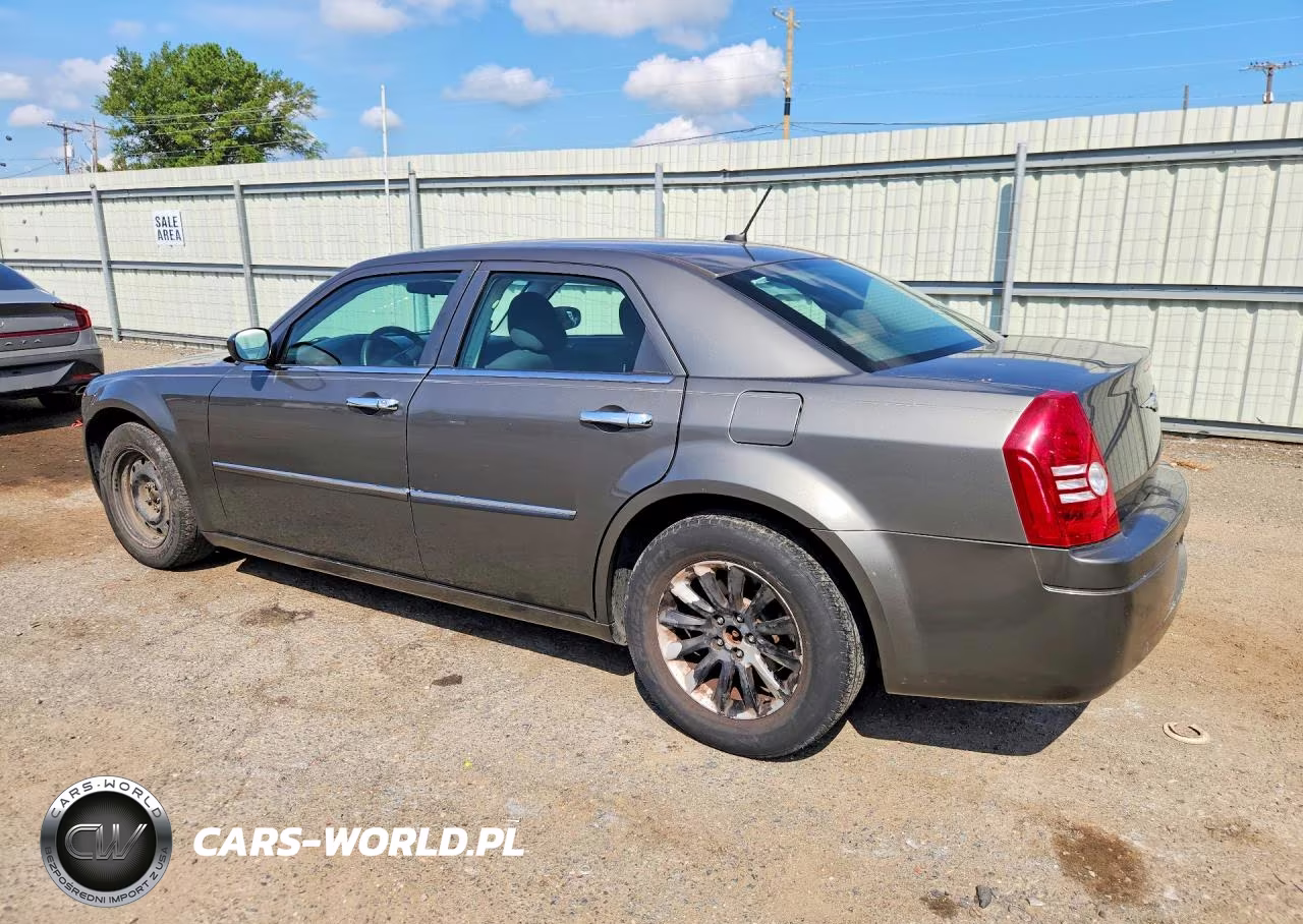 2008 Chrysler 300 Lx VIN:2C3KA43R18H210545 - 2