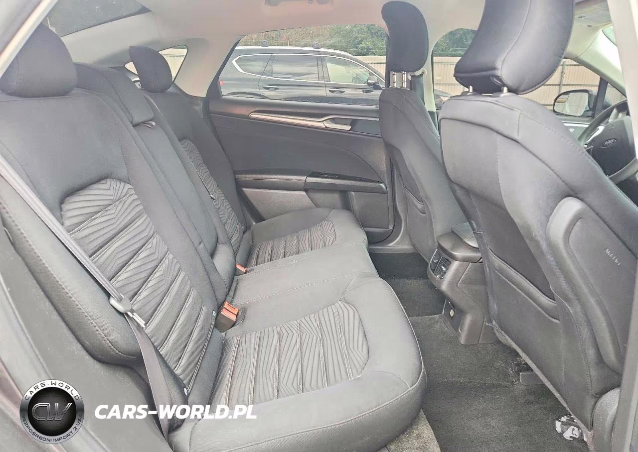 2016 Ford Fusion Se VIN:3FA6P0H70GR169989 - 10