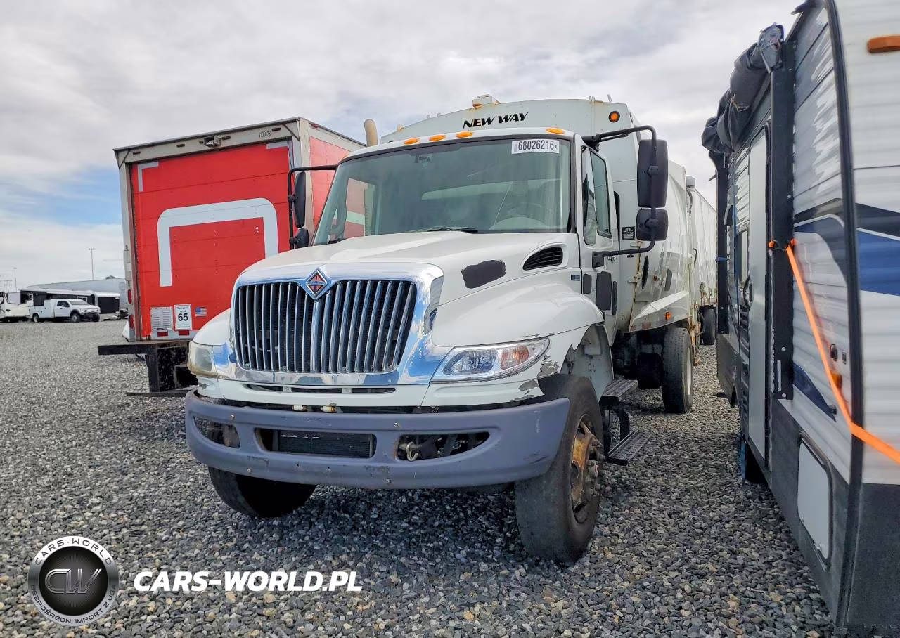 2011 International 4400 Refuse Truck – zdjęcie 1 z 12