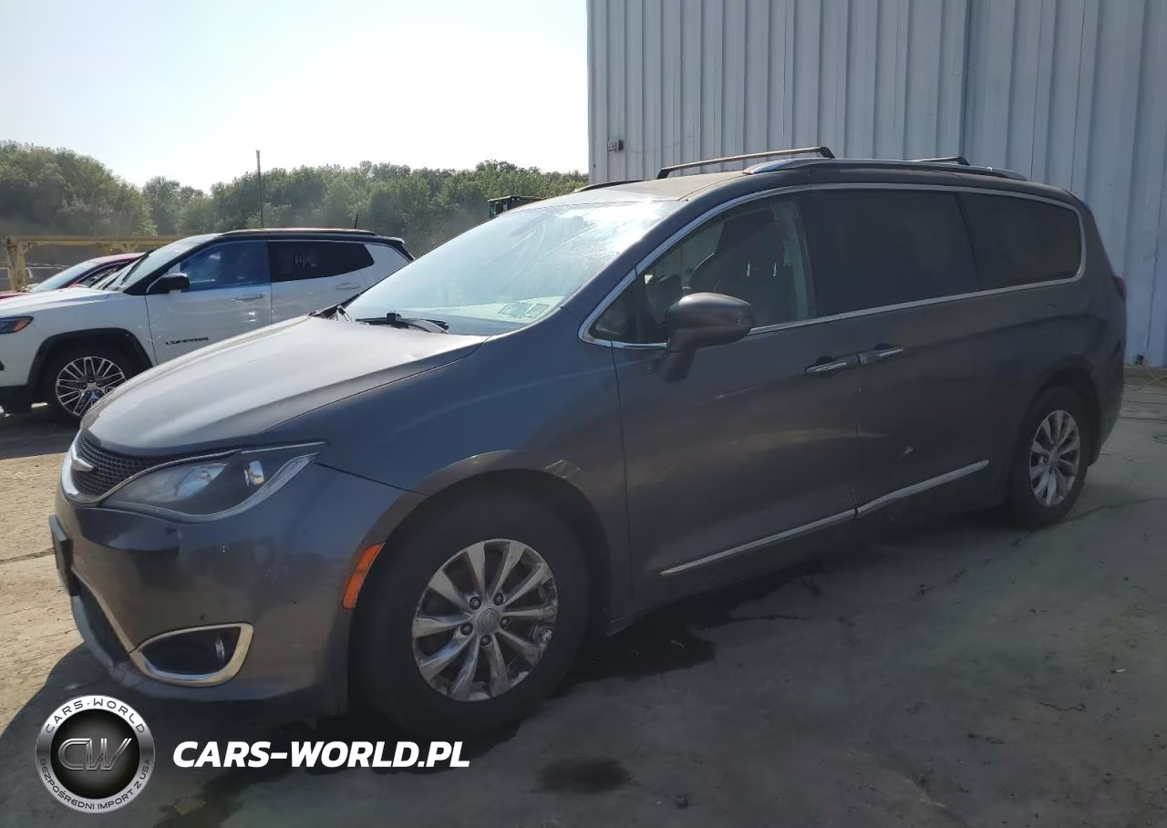2018 Chrysler Pacifica Touring L