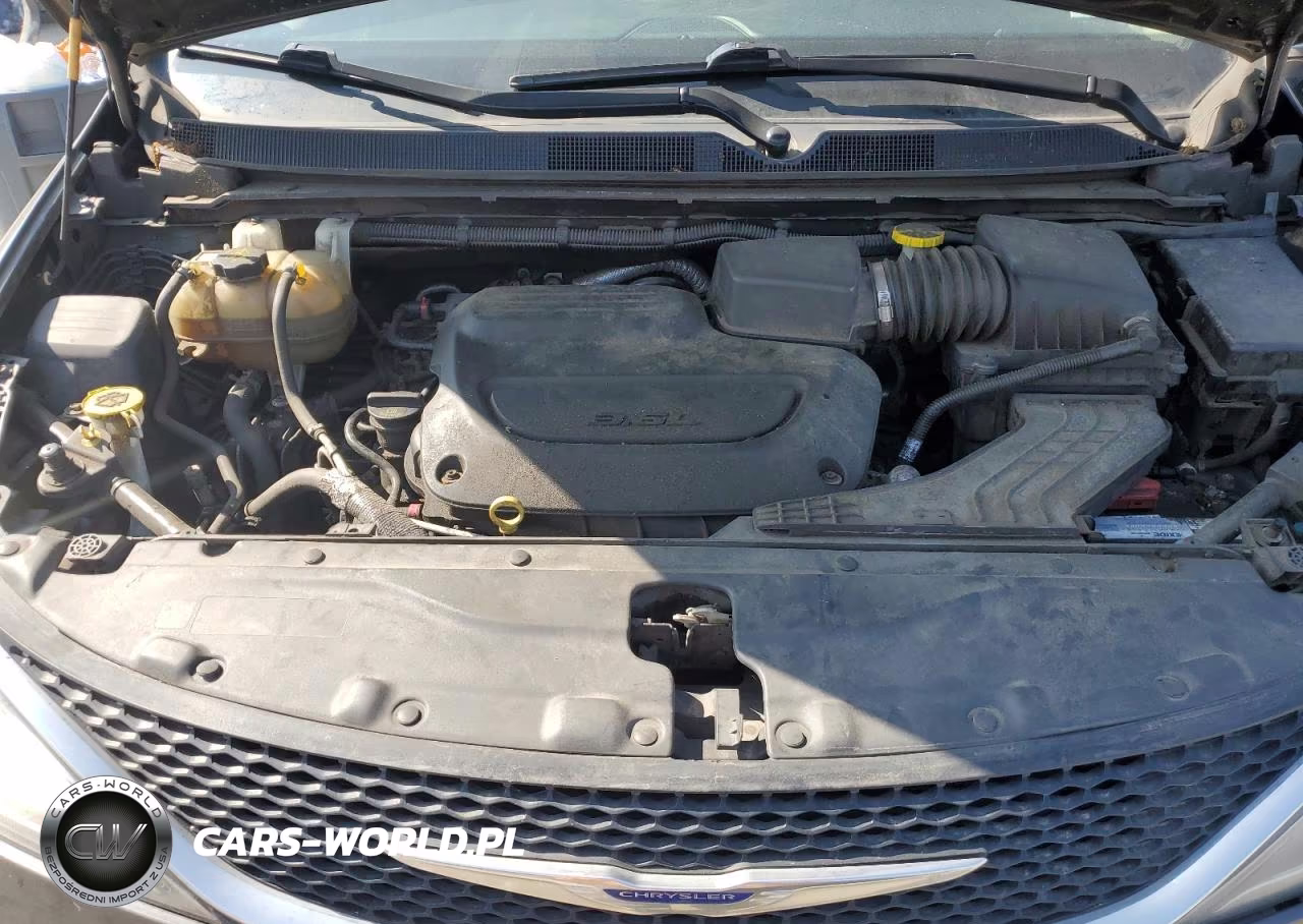 2018 Chrysler Pacifica Touring L VIN:2C4RC1BG5JR317889 - 12