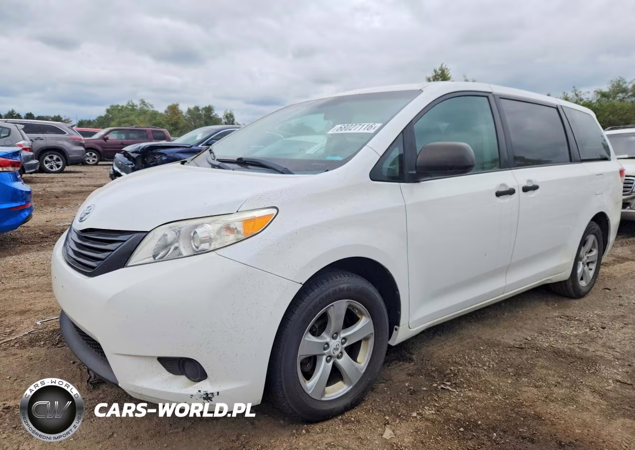 2012 Toyota Sienna Base 7-Passenger