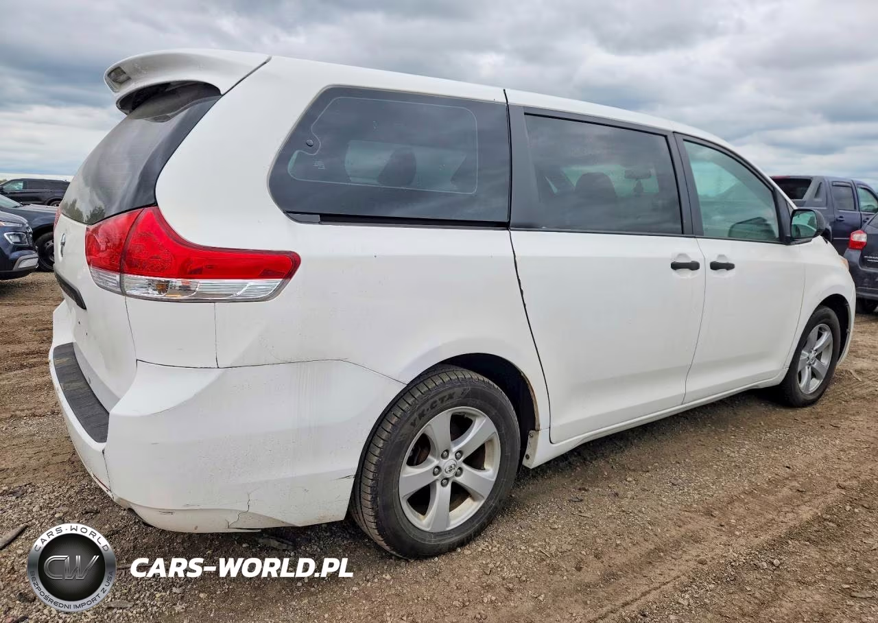 2012 Toyota Sienna Base 7-Passenger VIN:5TDKA3DC3CS010812 - 3