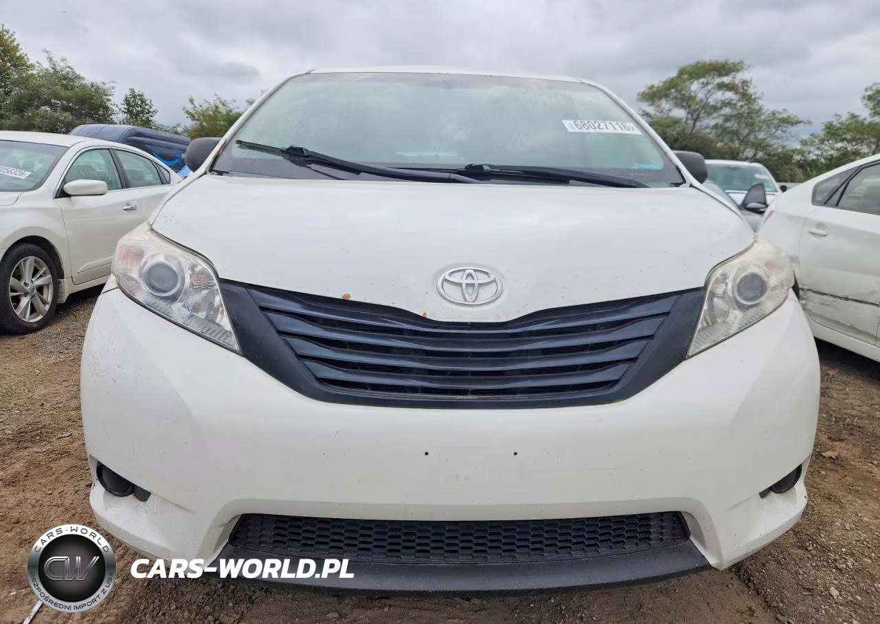 2012 Toyota Sienna Base 7-Passenger VIN:5TDKA3DC3CS010812 - 5