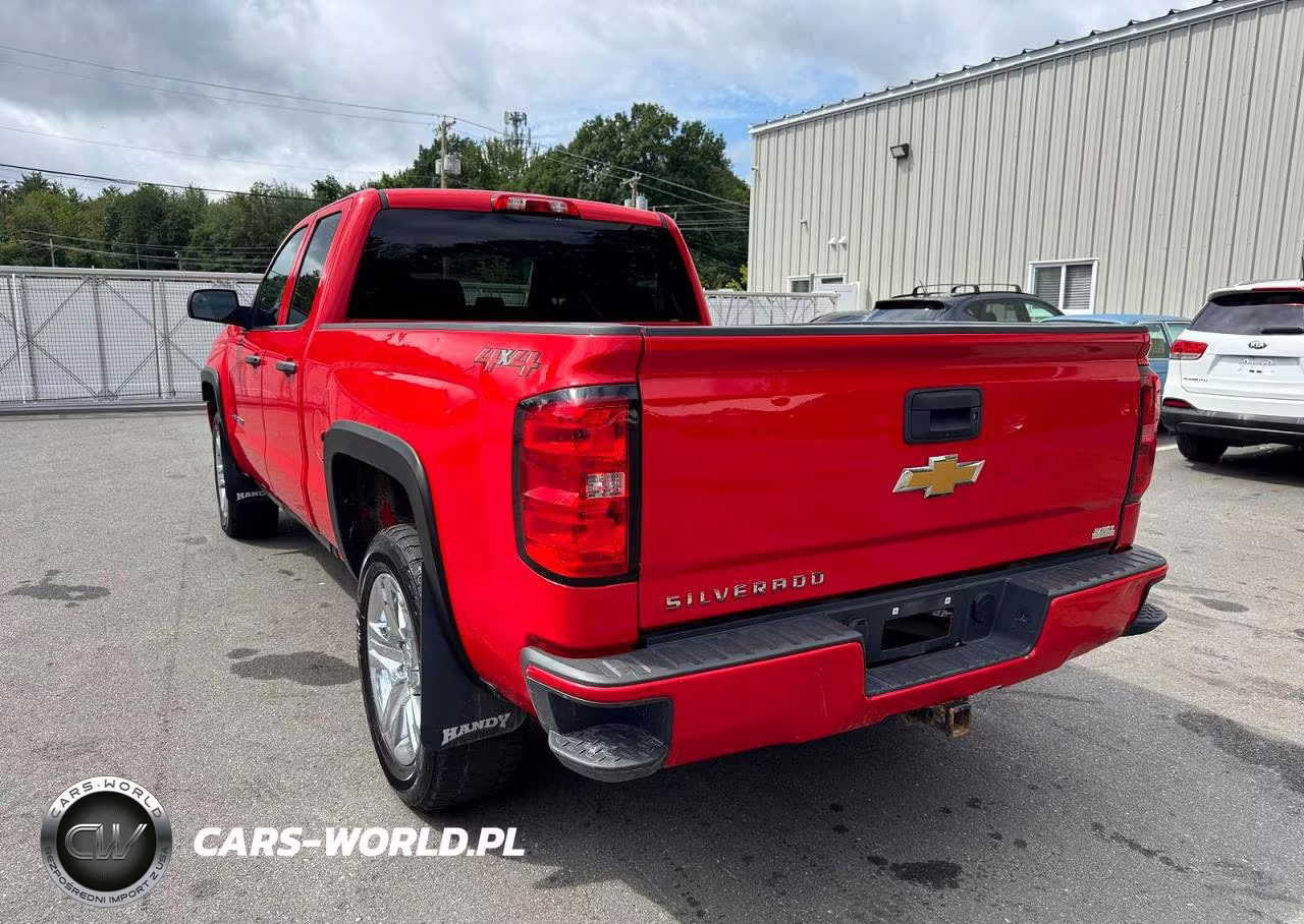 2018 Chevrolet Silverado K1500 Custom VIN:1GCVKPEC1JZ197754 - 2