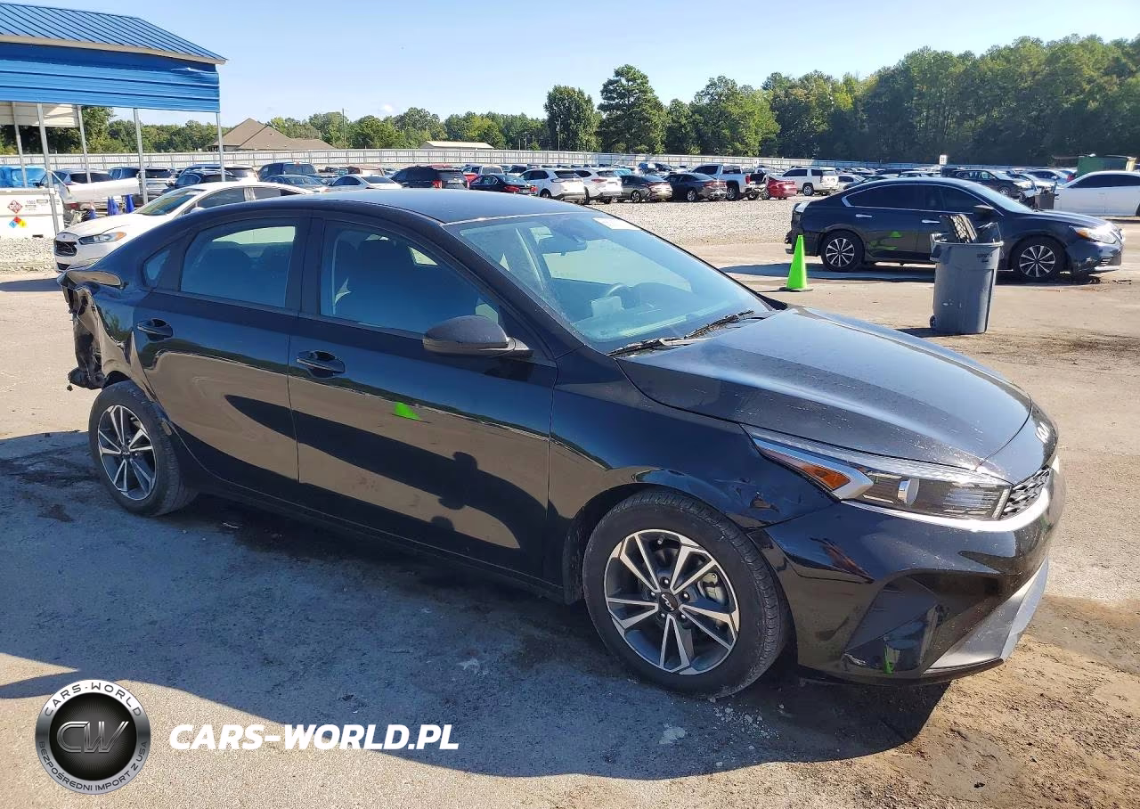 2024 Kia Forte Lxs VIN:3KPF24AD8RE815998 - 4