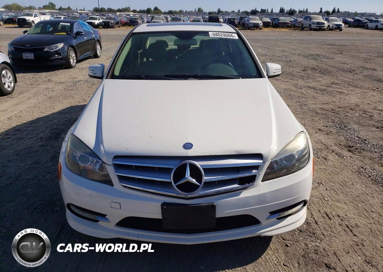 2011 Mercedes-Benz C 300 VIN:WDDGF5EB5BR176597 - 5