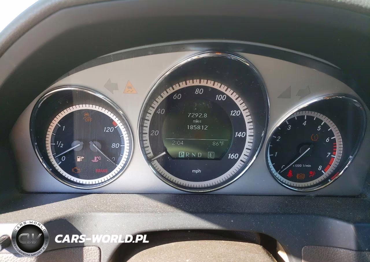 2011 Mercedes-Benz C 300 VIN:WDDGF5EB5BR176597 - 9