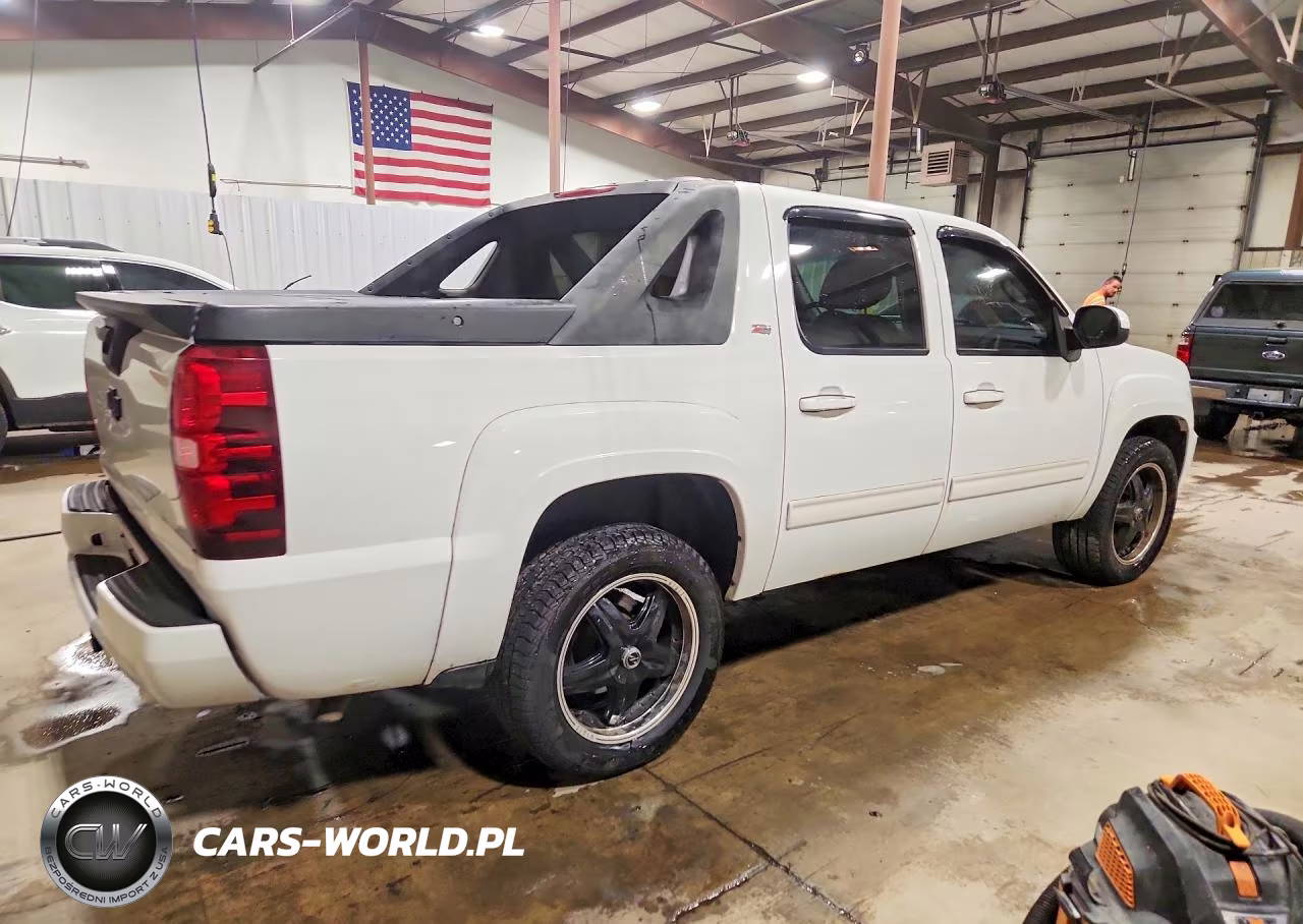 2010 Chevrolet Avalanche Lt VIN:3GNVKFE01AG225544 - 3