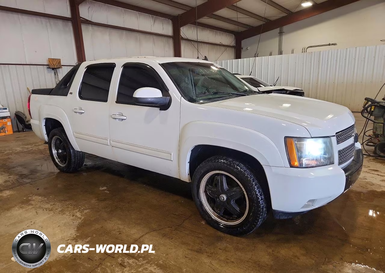2010 Chevrolet Avalanche Lt VIN:3GNVKFE01AG225544 - 4