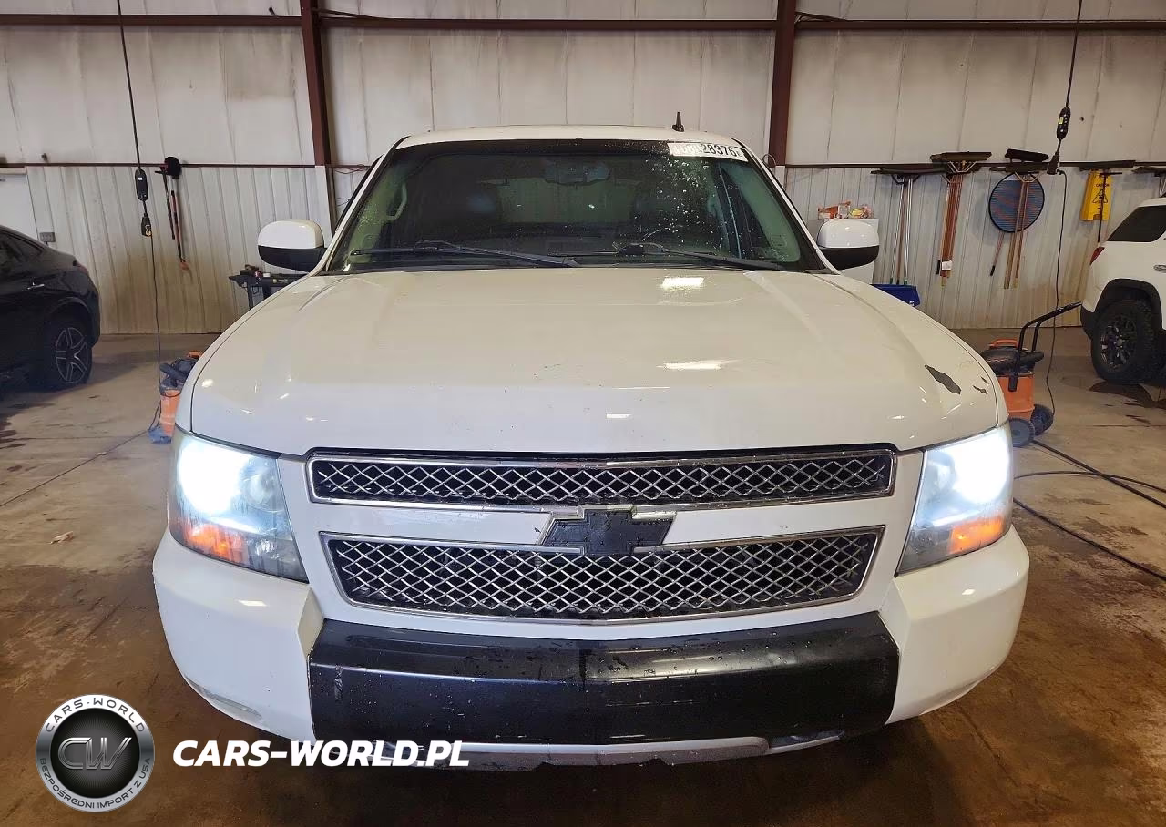 2010 Chevrolet Avalanche Lt VIN:3GNVKFE01AG225544 - 5