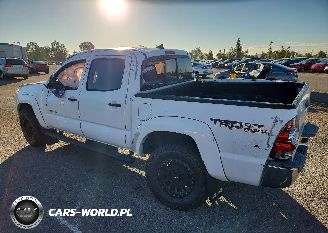 2015 Toyota Tacoma V6 VIN:3TMLU4EN2FM169603 - 2