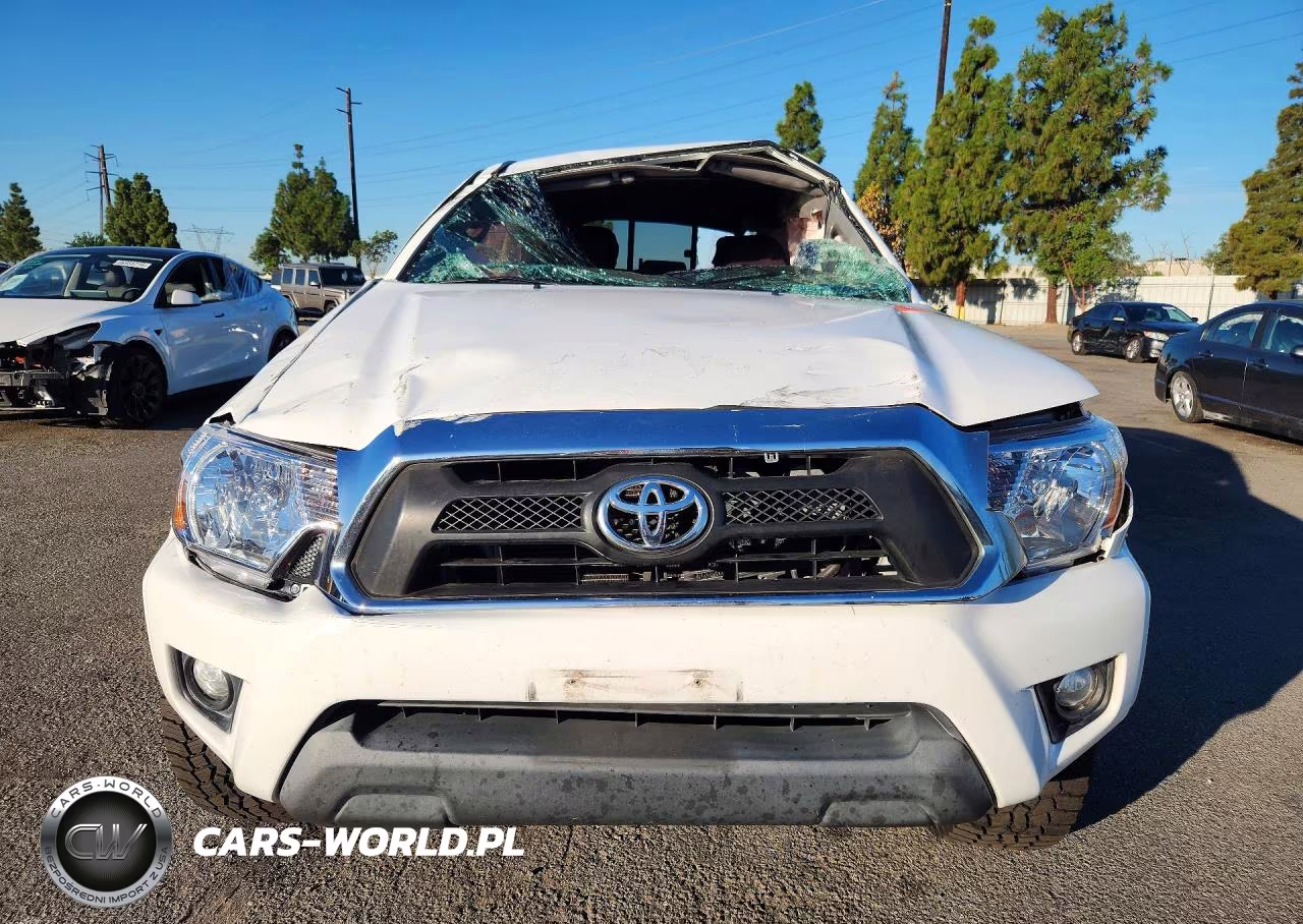 2015 Toyota Tacoma V6 VIN:3TMLU4EN2FM169603 - 5