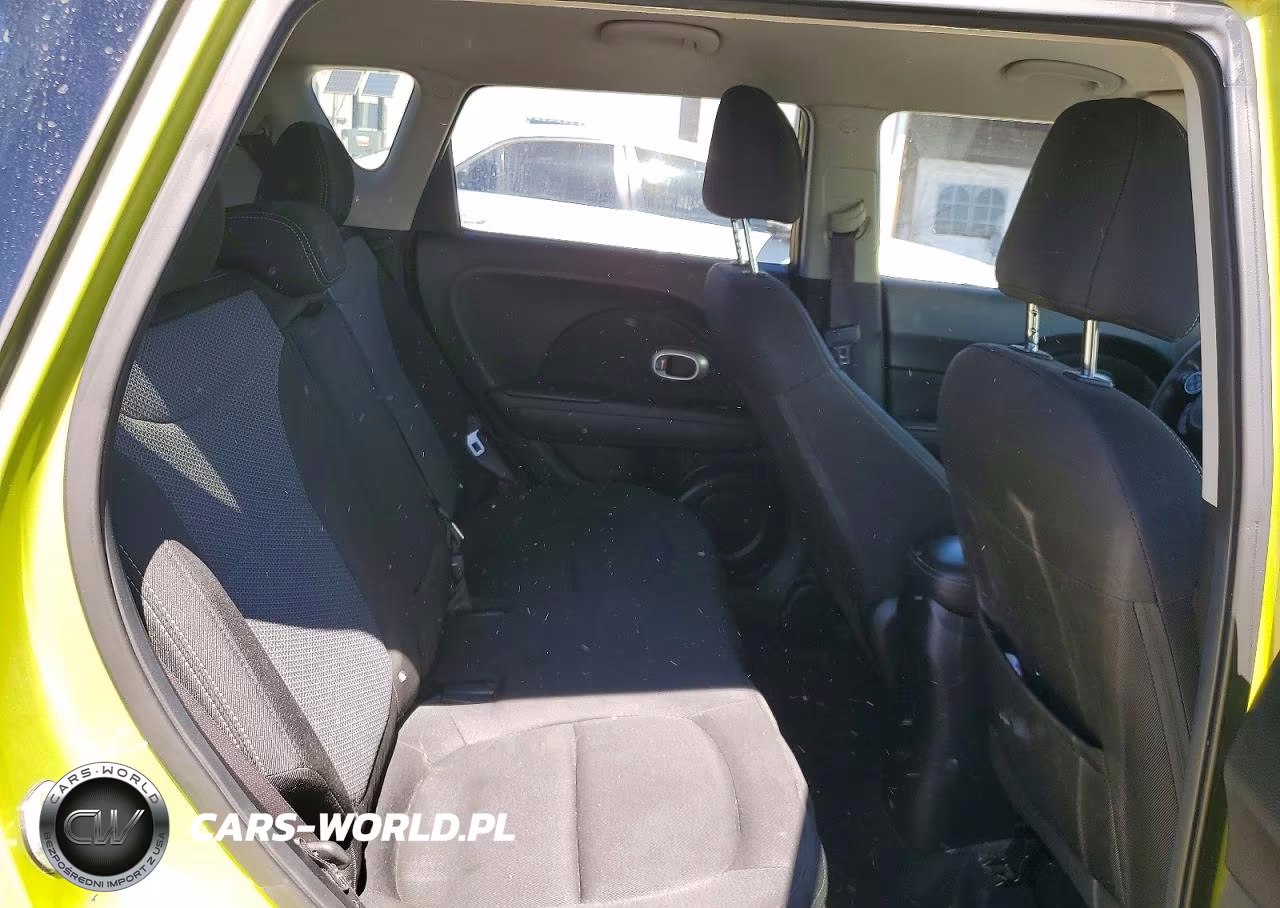 2018 Kia Soul + VIN:KNDJP3A5XJ7902109 - 10