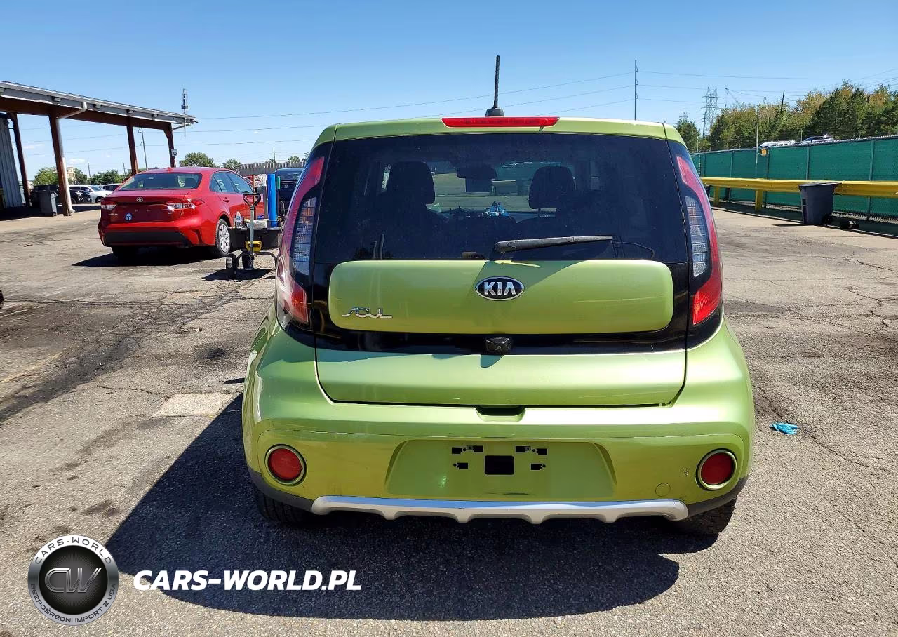 2018 Kia Soul + VIN:KNDJP3A5XJ7902109 - 6