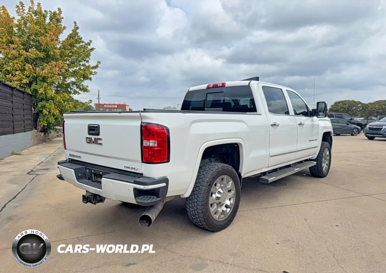 2015 GMC Sierra K2500 Denali VIN:1GT120E85FF601018 - 4