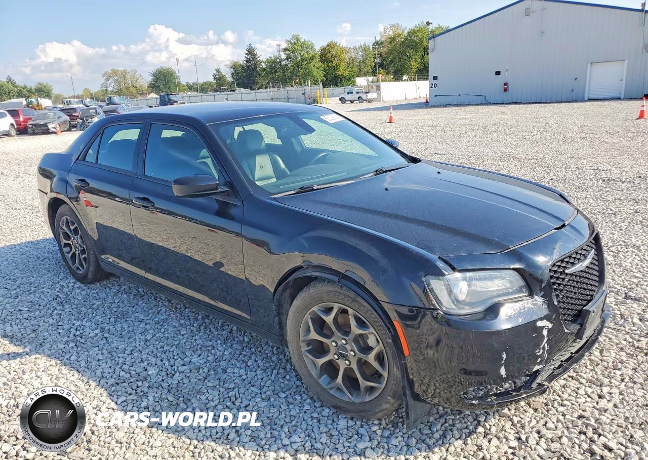 2016 Chrysler 300 S VIN:2C3CCAGG7GH248883 - 4