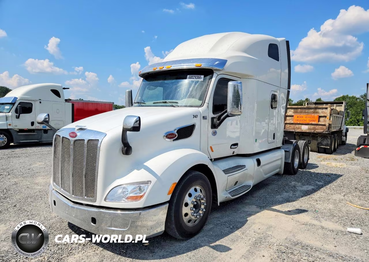 PETERBILT 579