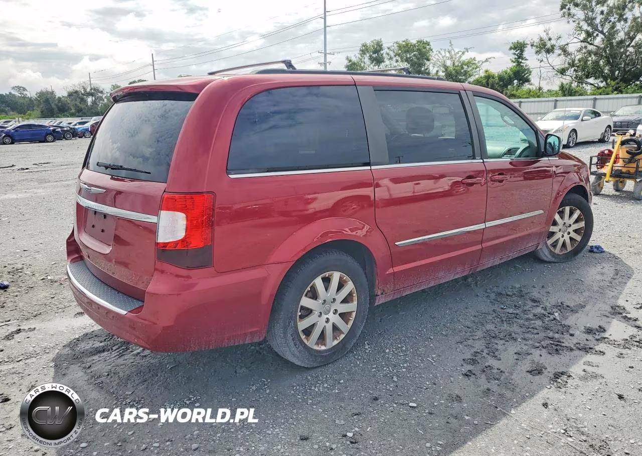2011 Chrysler Town & Country Touring L VIN:2A4RR8DG8BR615157 - 3