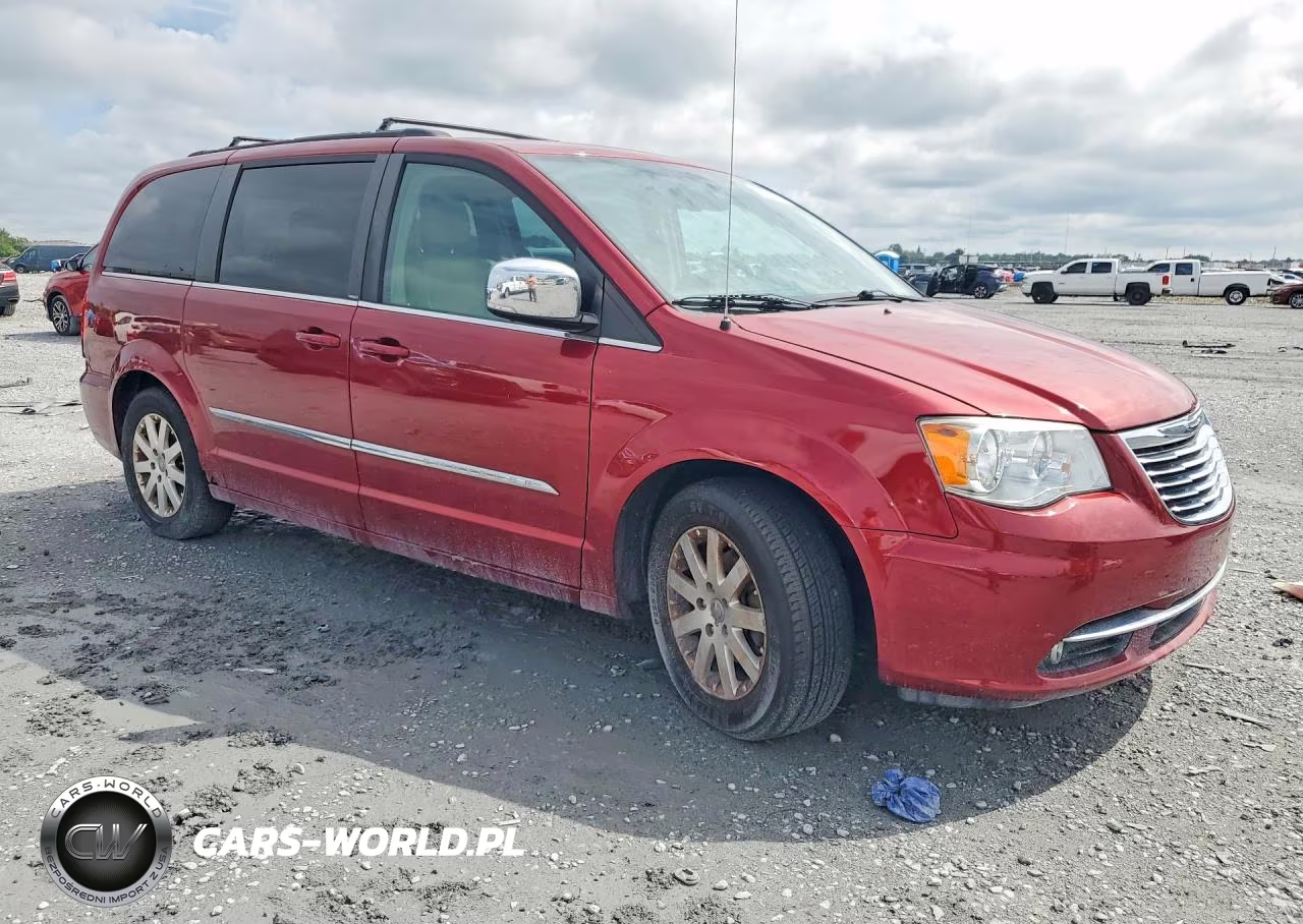 2011 Chrysler Town & Country Touring L VIN:2A4RR8DG8BR615157 - 4