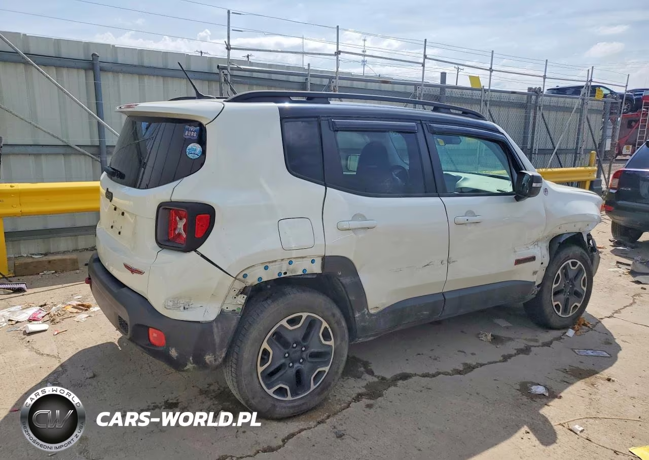 2016 Jeep Renegade Trailhawk VIN:ZACCJBCT2GPD63142 - 3