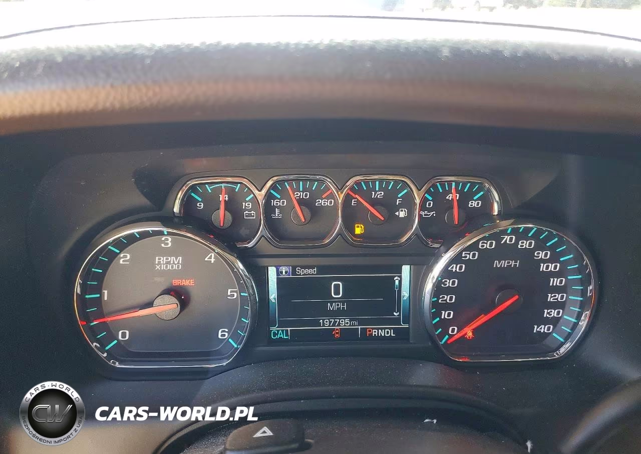 2019 Chevrolet Suburban C1500 Lt VIN:1GNSCHKC4KR120766 - 9