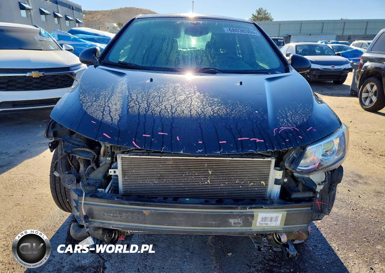 2019 Chevrolet Sonic Lt VIN:1G1JD5SB2K4112582 - 5