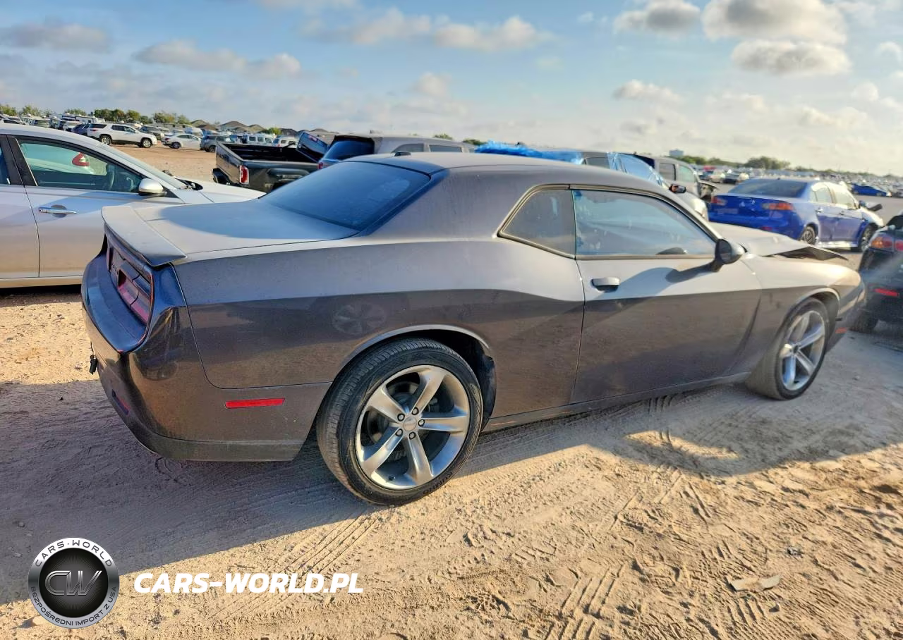 2015 Dodge Challenger Sxt VIN:2C3CDZAG1FH811672 - 3