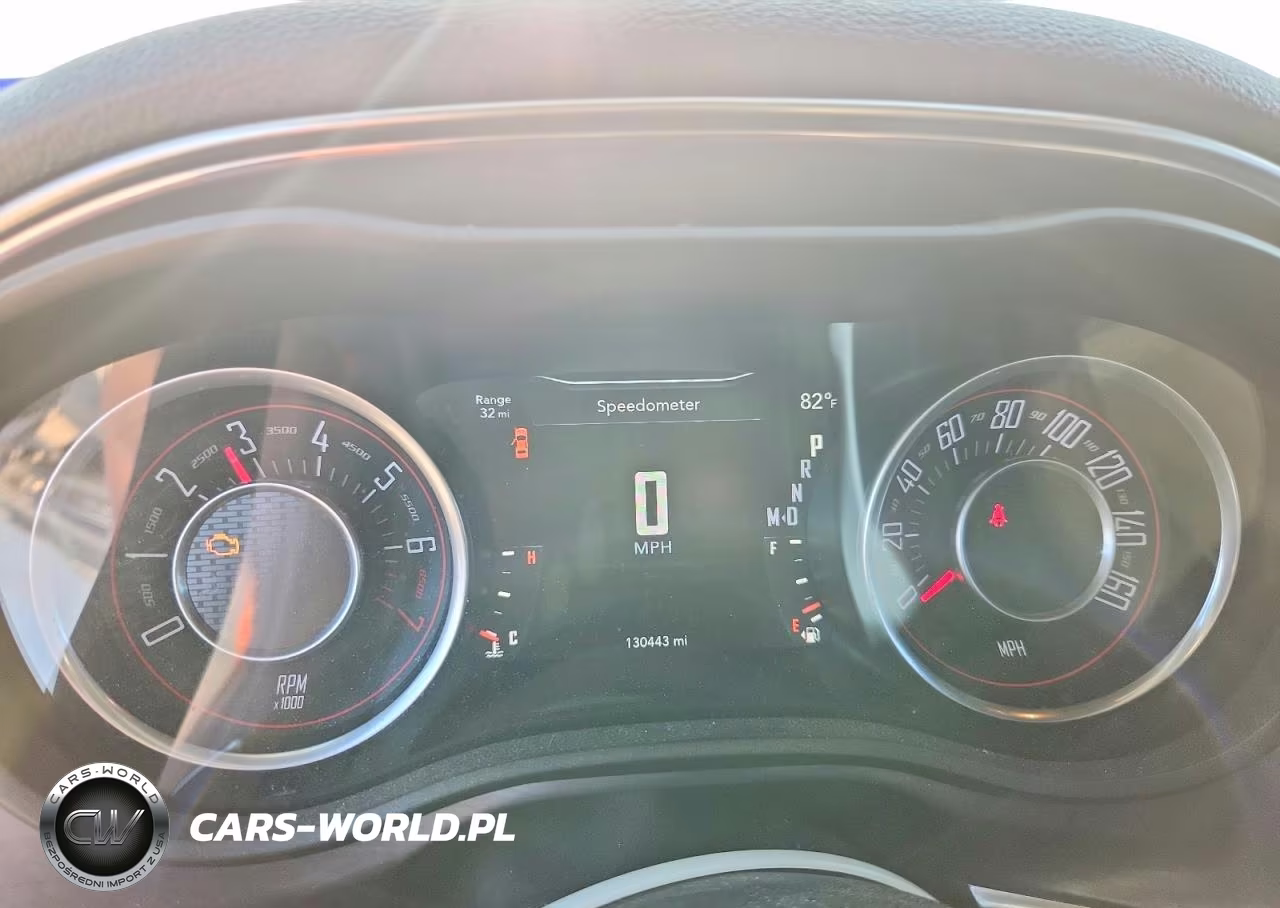 2015 Dodge Challenger Sxt VIN:2C3CDZAG1FH811672 - 9