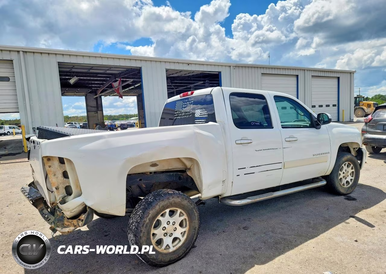 2007 Chevrolet Silverado C1500 Crew Cab VIN:3GCEC13JX7G526830 - 3