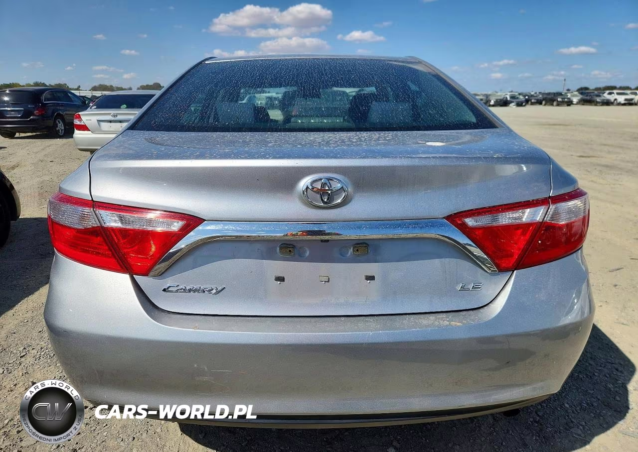 2016 Toyota Camry Le VIN:4T1BF1FK8GU126711 - 6