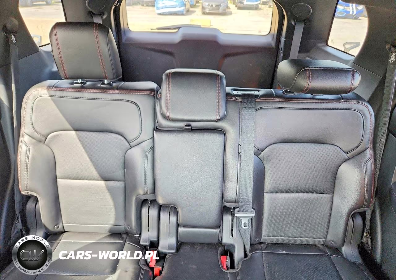 2018 Ford Explorer Sport VIN:1FM5K8GT6JGA22927 - 10