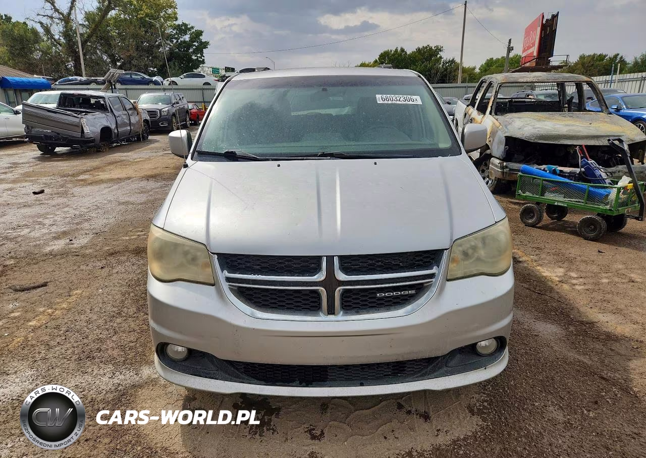 2011 Dodge Grand Caravan Crew VIN:2D4RN5DG1BR689152 - 5