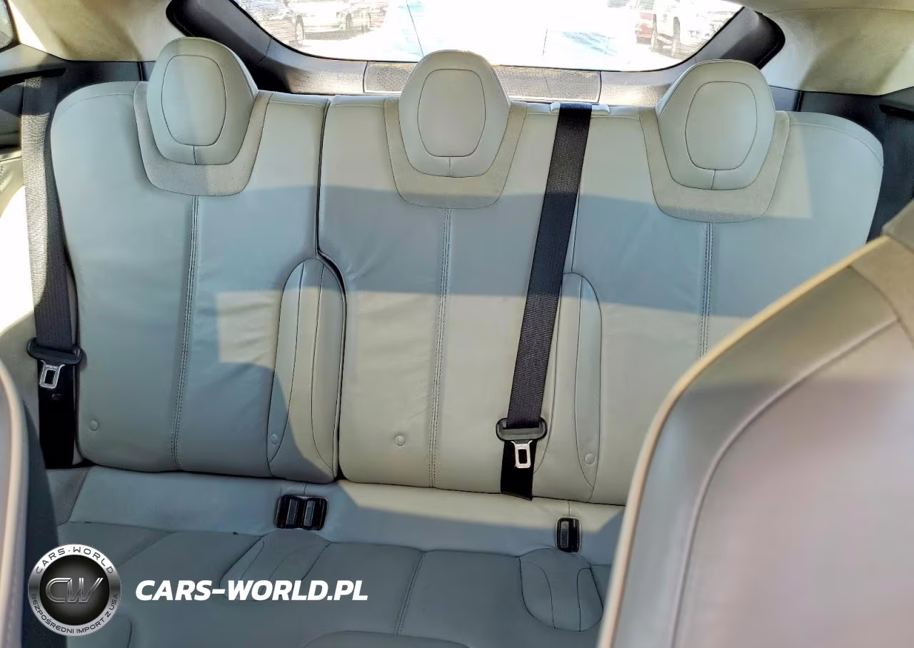 2013 Tesl Model S VIN:5YJSA1CP6DFP13349 - 10