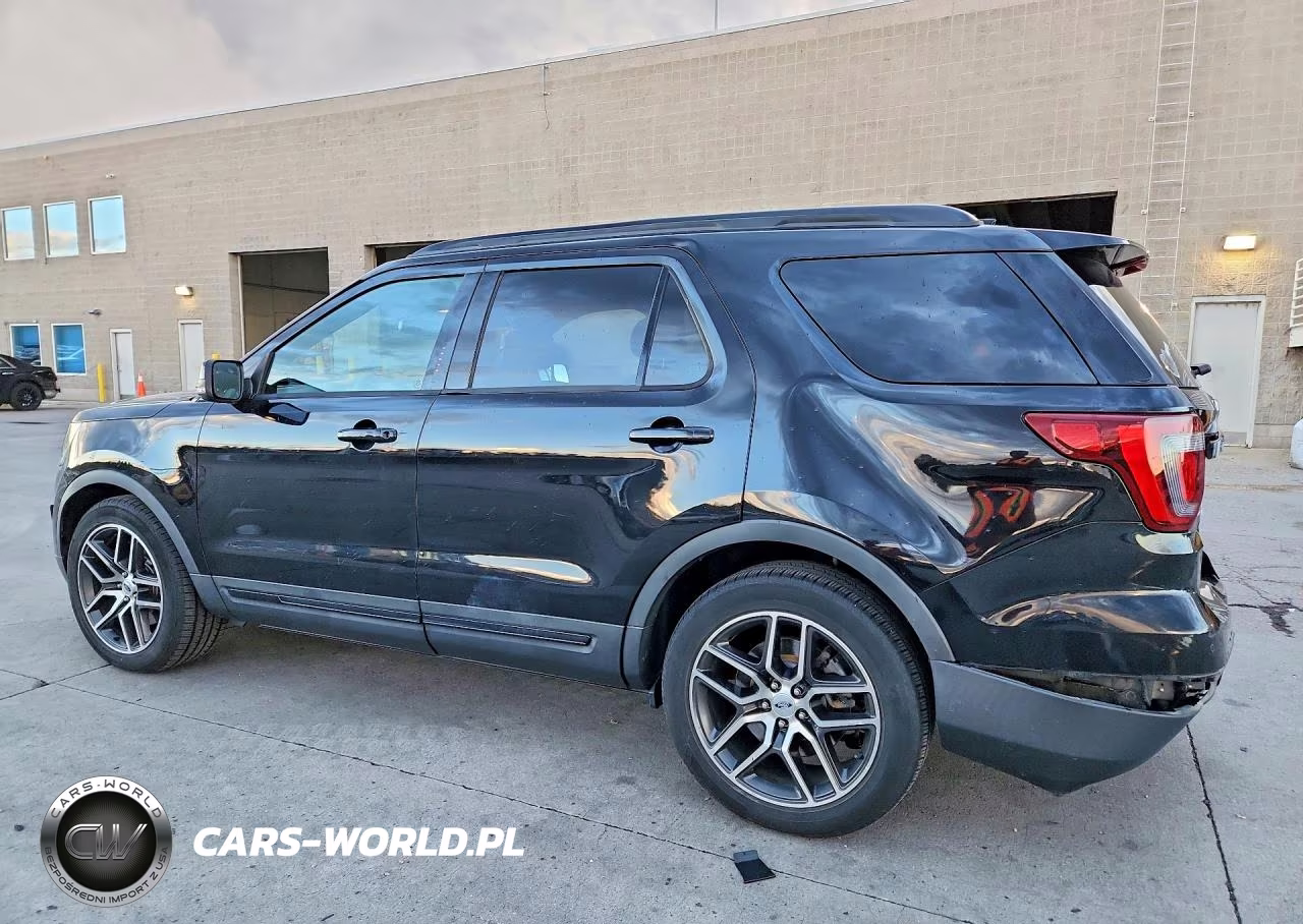 2016 Ford Explorer Sport VIN:1FM5K8GT8GGC45589 - 2