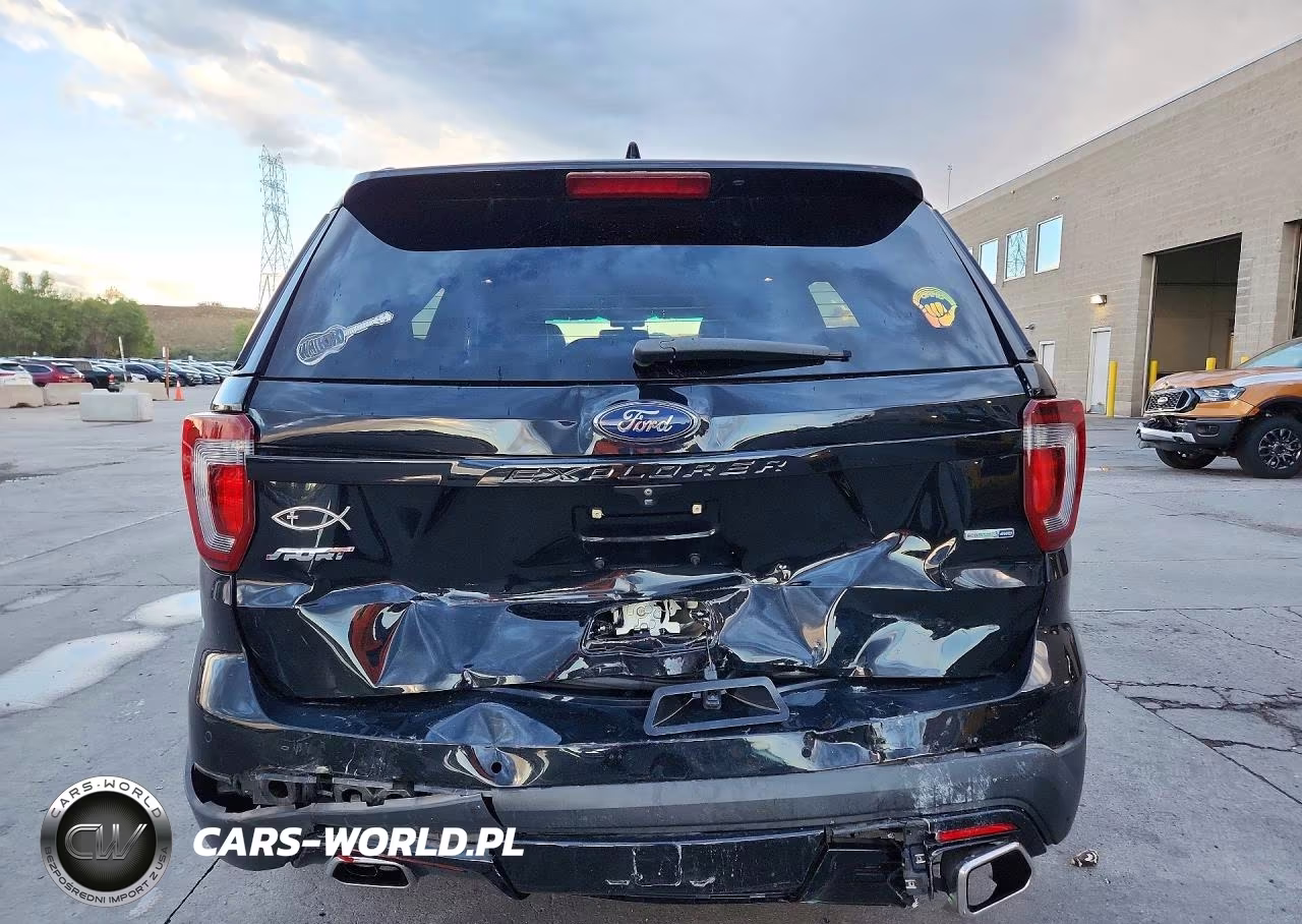 2016 Ford Explorer Sport VIN:1FM5K8GT8GGC45589 - 6