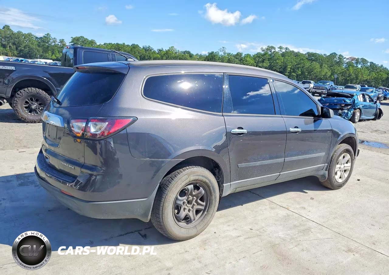 2014 Chevrolet Traverse Ls VIN:1GNKRFED6EJ138776 - 3