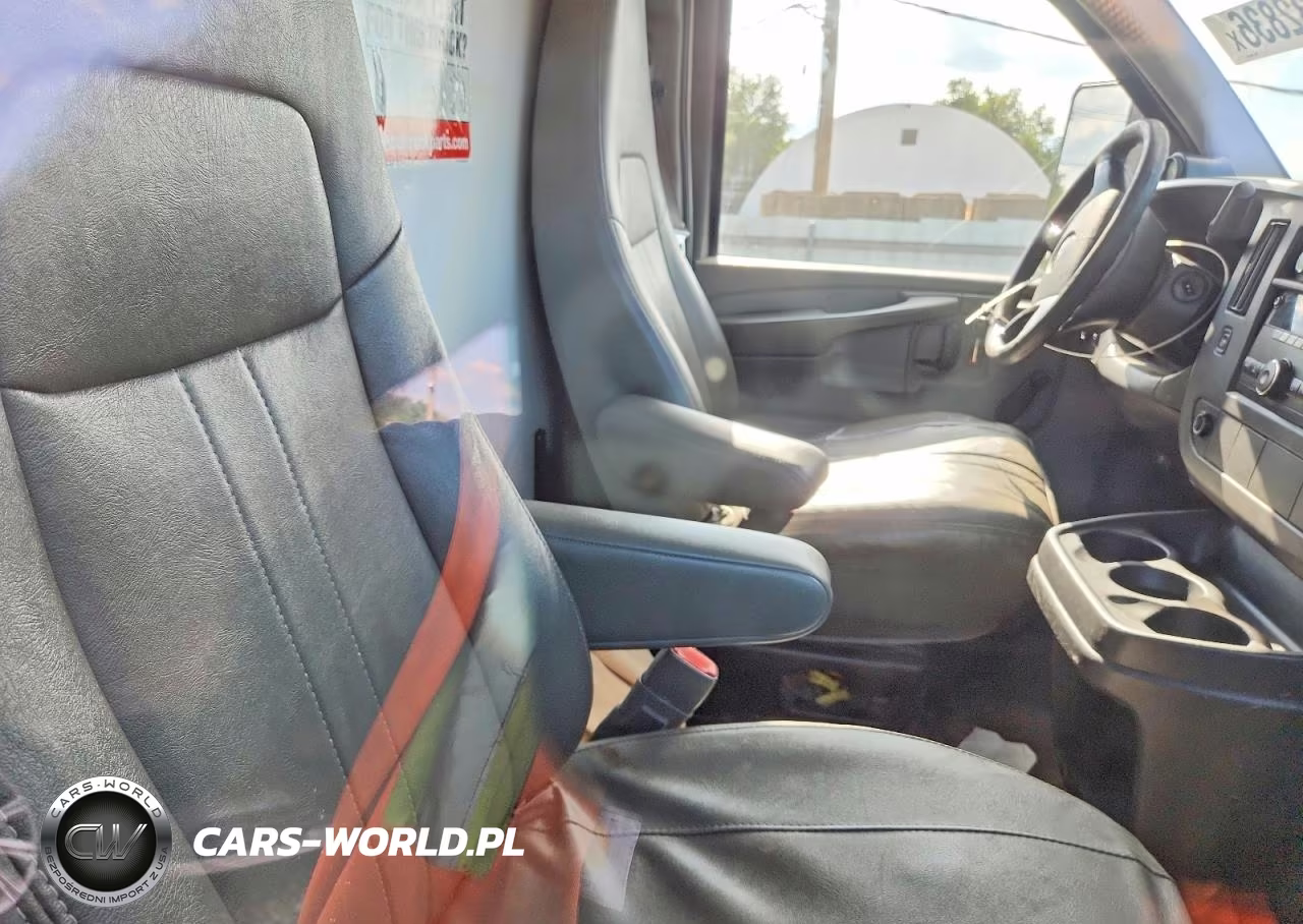 2012 GMC Savana Cutaway G3500 VIN:1GDY72BA6C1902050 - 10