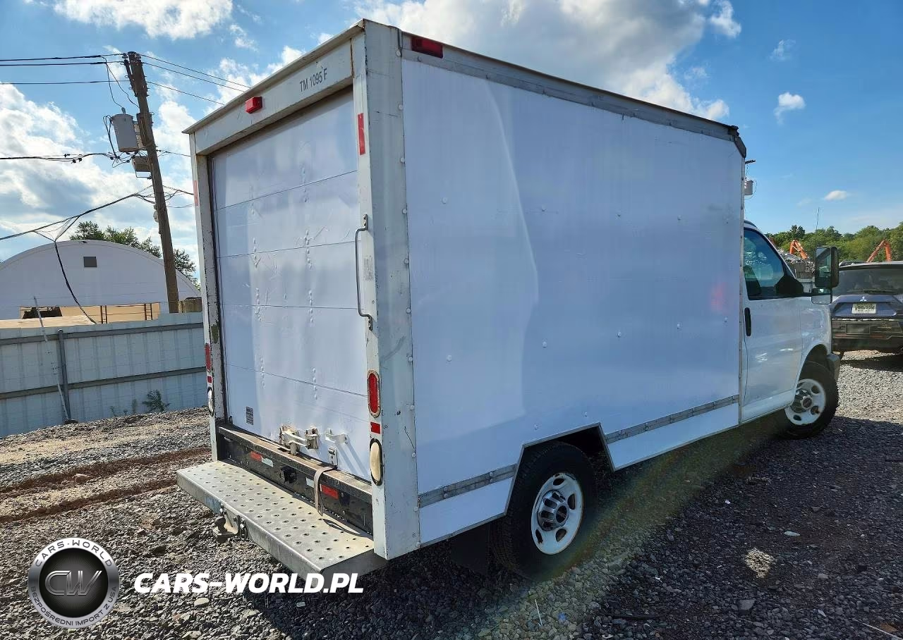 2012 GMC Savana Cutaway G3500 VIN:1GDY72BA6C1902050 - 3