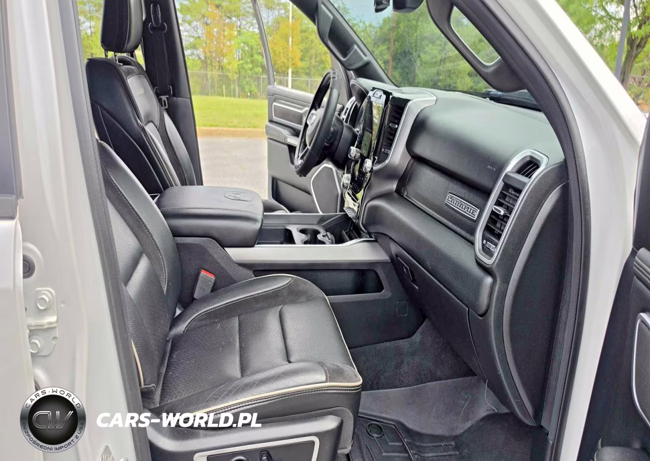 2020 Ram 1500 Laramie VIN:1C6SRFJTXLN176160 - 5