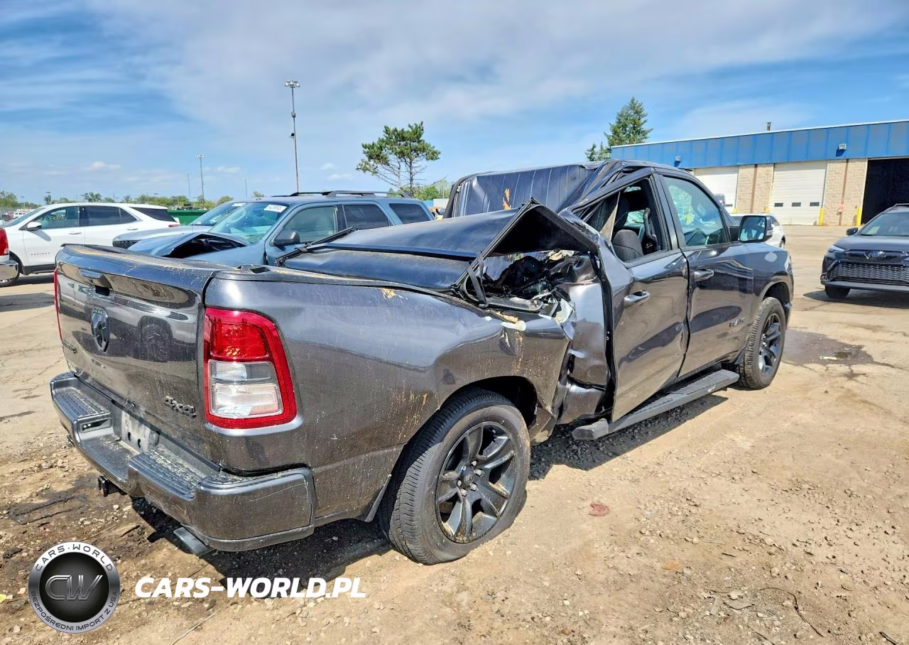 2020 Ram 1500 Big Horn-Lone Star VIN:1C6SRFFT3LN184206 - 3