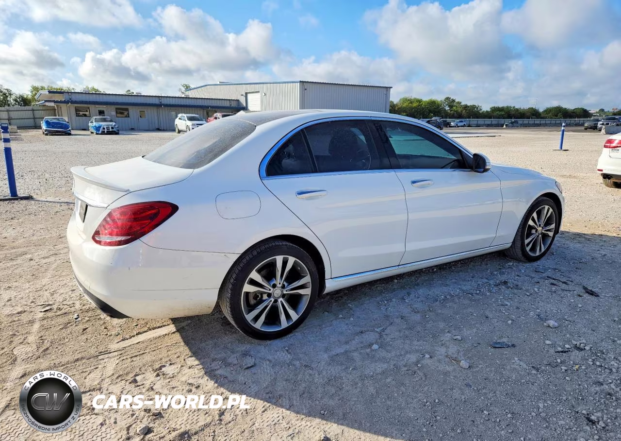 2015 Mercedes-Benz C 300 VIN:55SWF4JB3FU060928 - 3