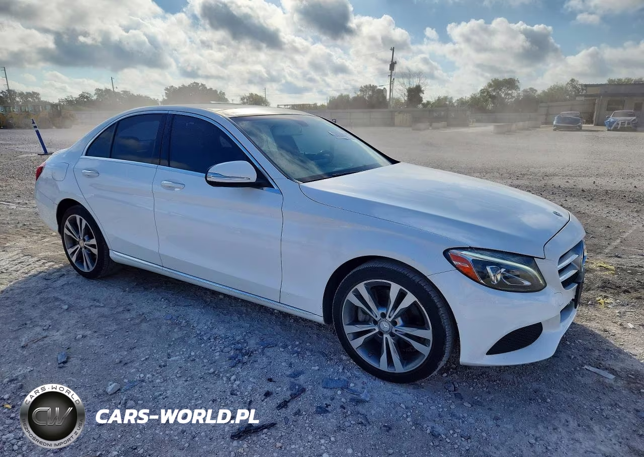 2015 Mercedes-Benz C 300 VIN:55SWF4JB3FU060928 - 4